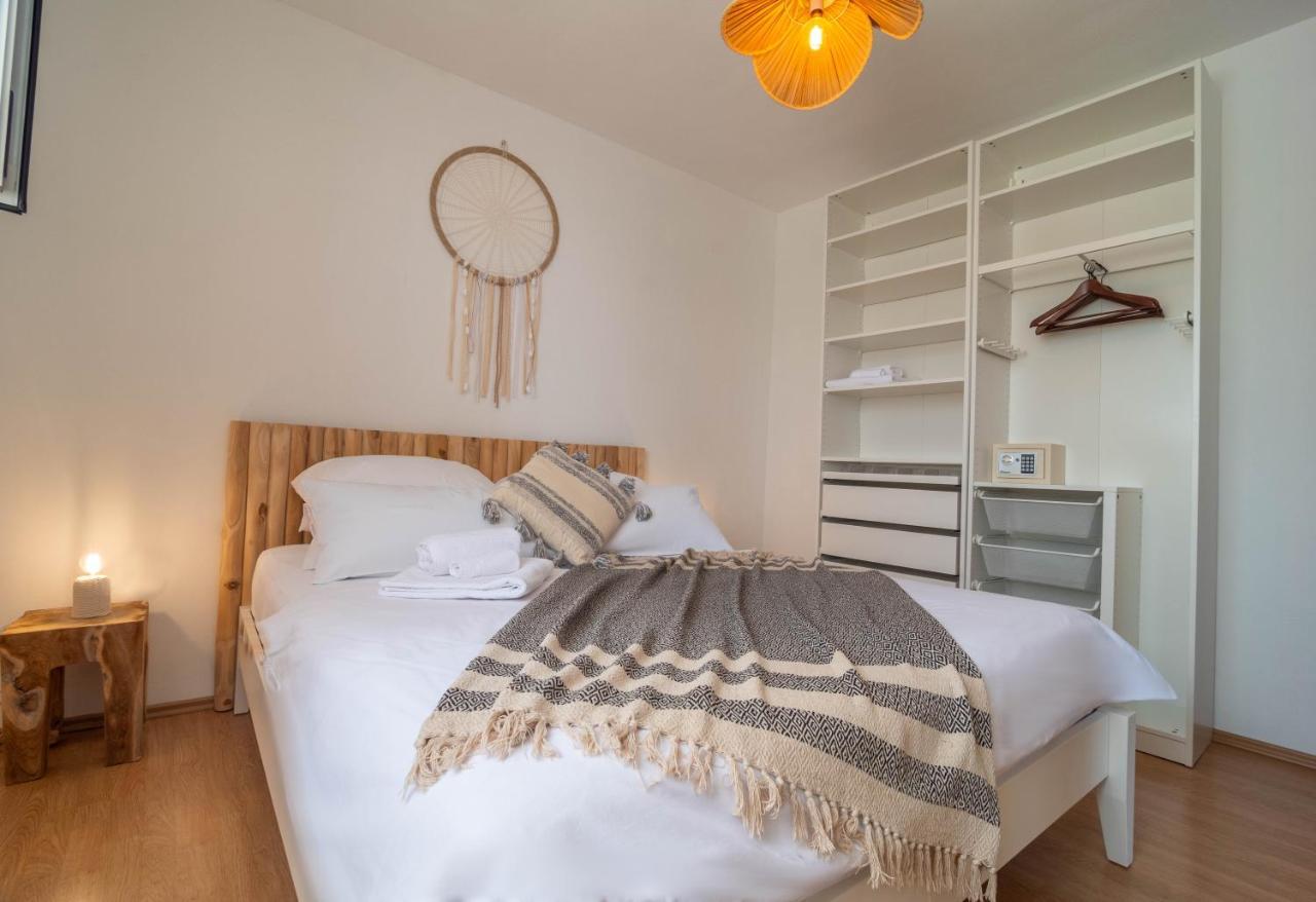 Apartment Sunny Stomorska