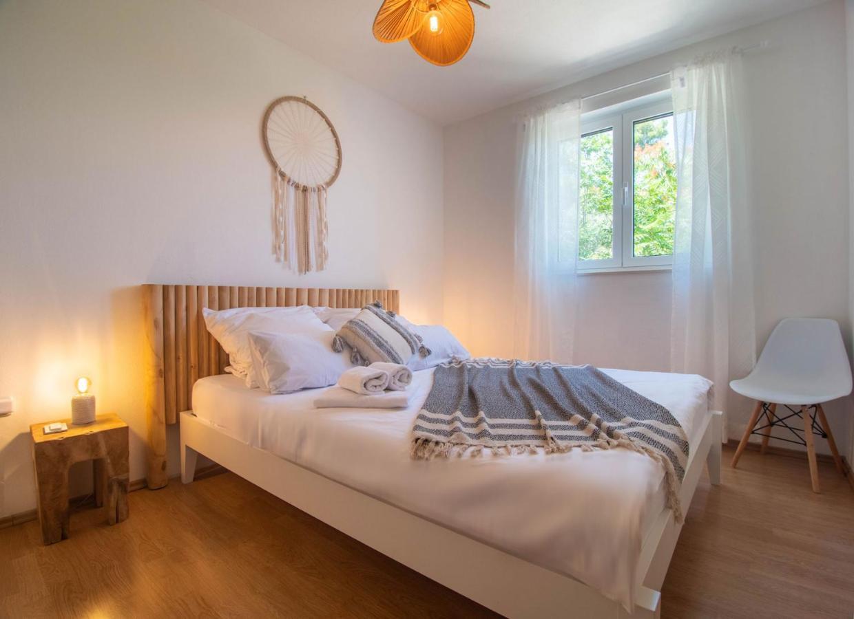 Sunny Appartement Stomorska